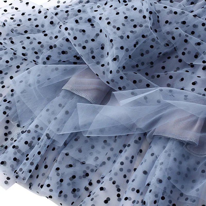 Naisten pilkullinen tyllimaksihame