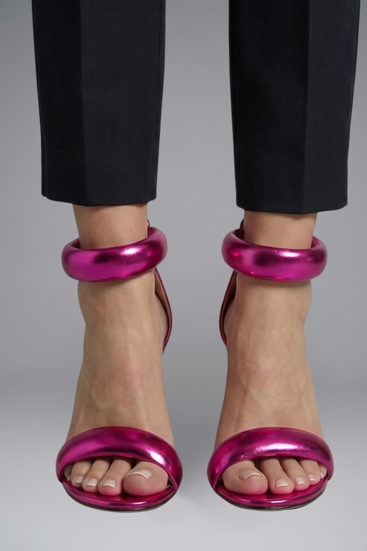 Sandales à talons aiguilles pour femmes avec bride à la cheville