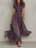 Fließendes Damen Maxikleid mit strukturierter Oberfläche und leichter, eleganter Silhouette