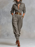 Damen entspannter Jumpsuit mit Hemdkragen und Knopfleiste vorne