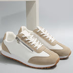 Damen-Sneaker mit kontrastierenden Einsätzen und Schnürung