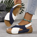 Verstellbare Damen-Sandalen mit Kreuzriemen und gepolsterter Sohle für hohen Tragekomfort