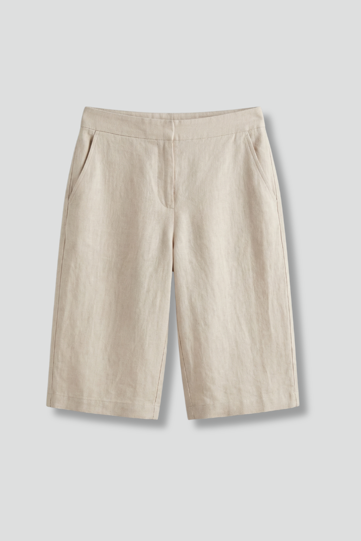 Women's Casual Bermuda Shorts with Side Pockets and Relaxed Fit