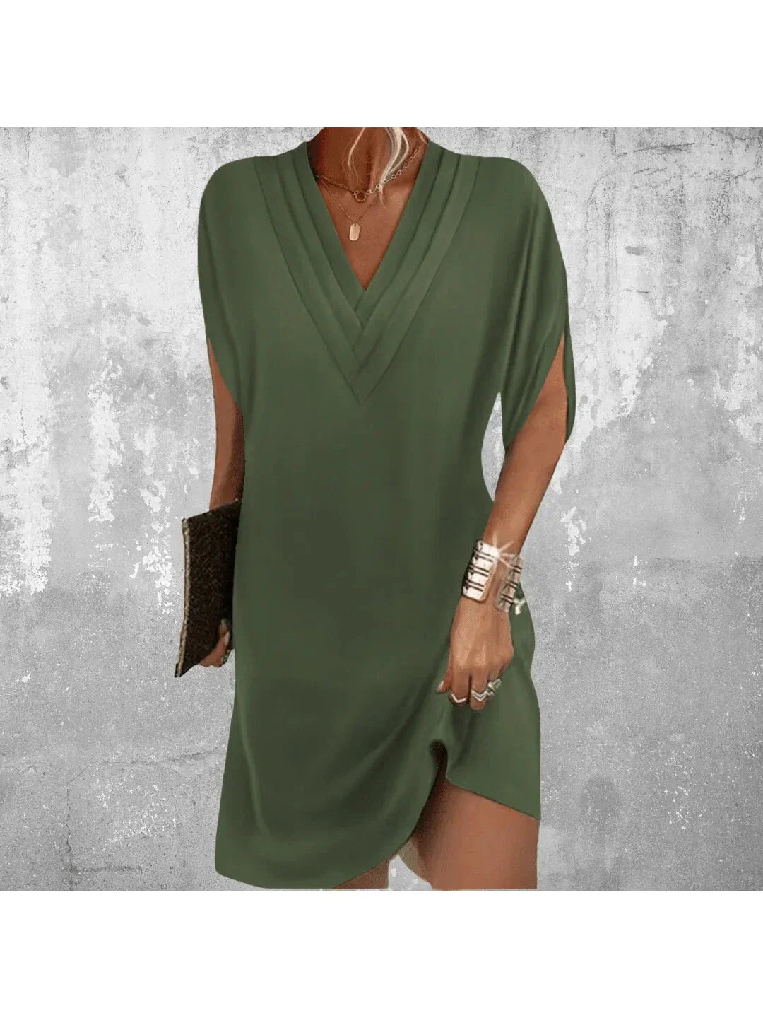 Women's Relaxed V-Neck Dress with Flowing Silhouette for Elegant Occasions