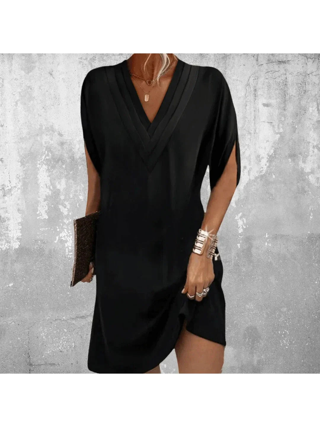 Women's Relaxed V-Neck Dress with Flowing Silhouette for Elegant Occasions