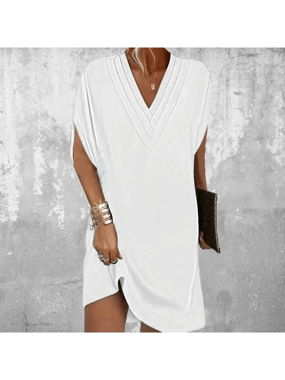 Women's Relaxed V-Neck Dress with Flowing Silhouette for Elegant Occasions