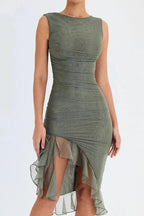 Damen Midikleid mit Raffung, Rüschensaum und ärmelloser, figurbetonter Passform