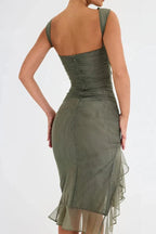 Damen Midikleid mit Raffung, Rüschensaum und ärmelloser, figurbetonter Passform