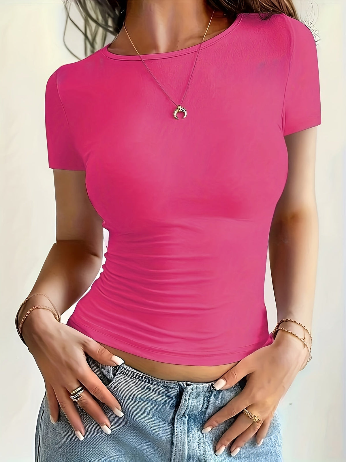T-shirt ajusté pour femme à col rond