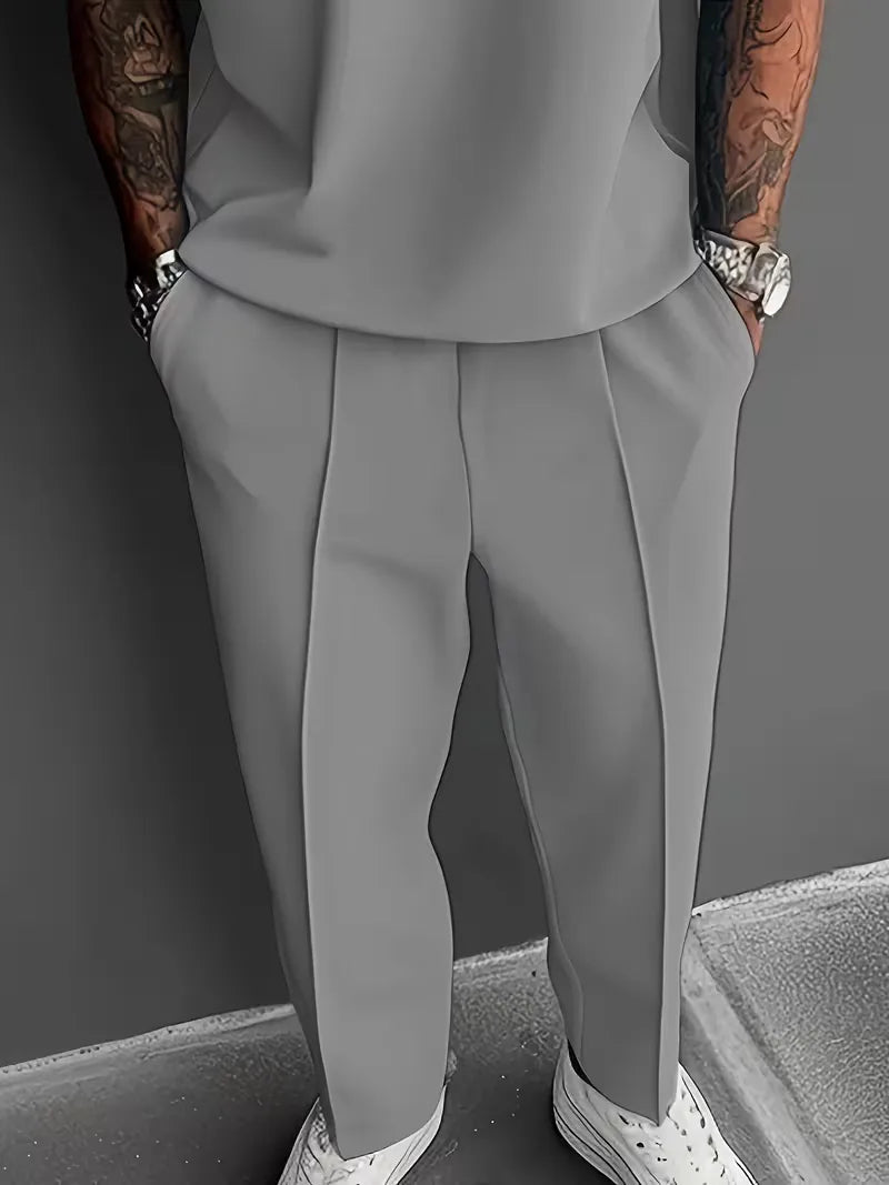 Herren Smart-Casual-Zweiteiler mit Poloshirt und geraden Hosenbeinen