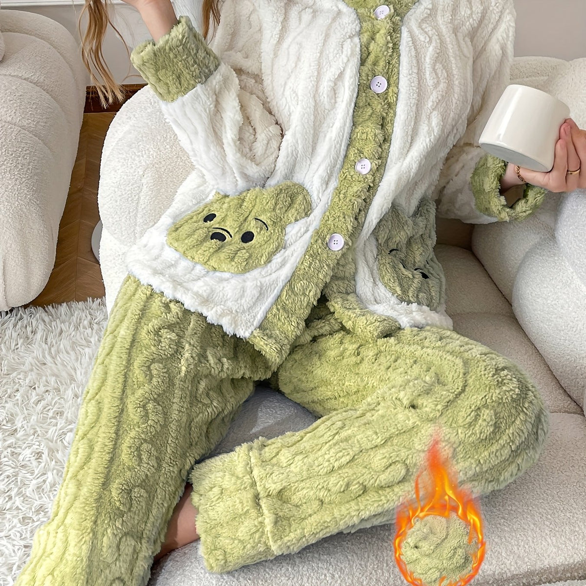 Ensemble de pyjama douillet boutonné pour femme