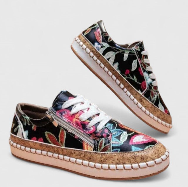 Damesneakers med blomsterprint og plateau i lærred