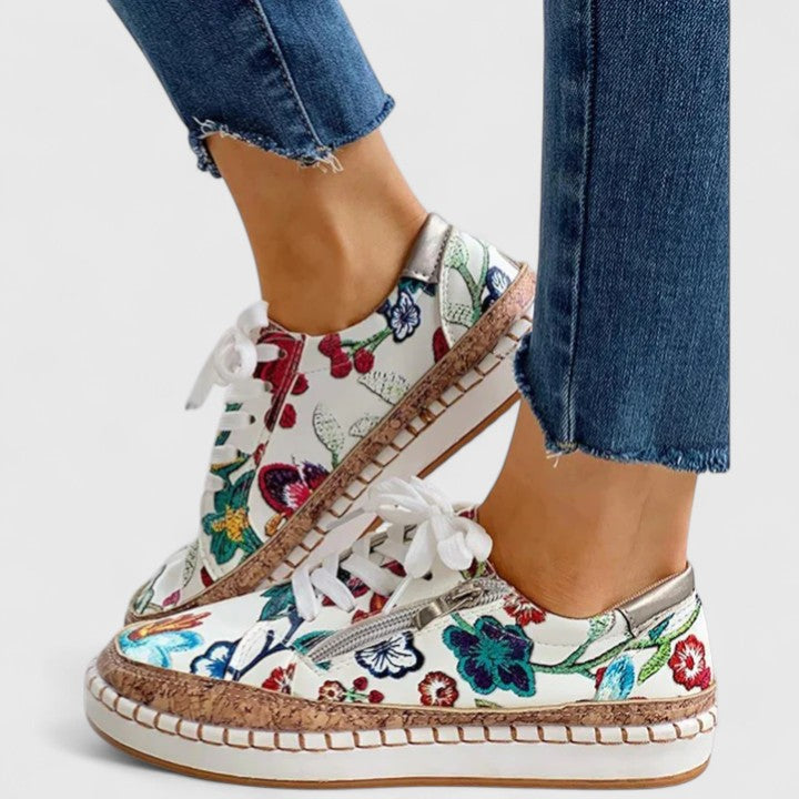 Damesneakers med blomsterprint og plateau i lærred