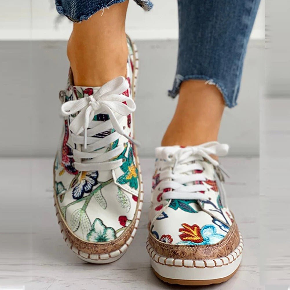 Blommiga platåsneakers för kvinnor med snörning