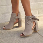 Damen-Peep-Toe-Stiefeletten mit Blockabsatz und seitlicher Schnürung für elegantes Tragen