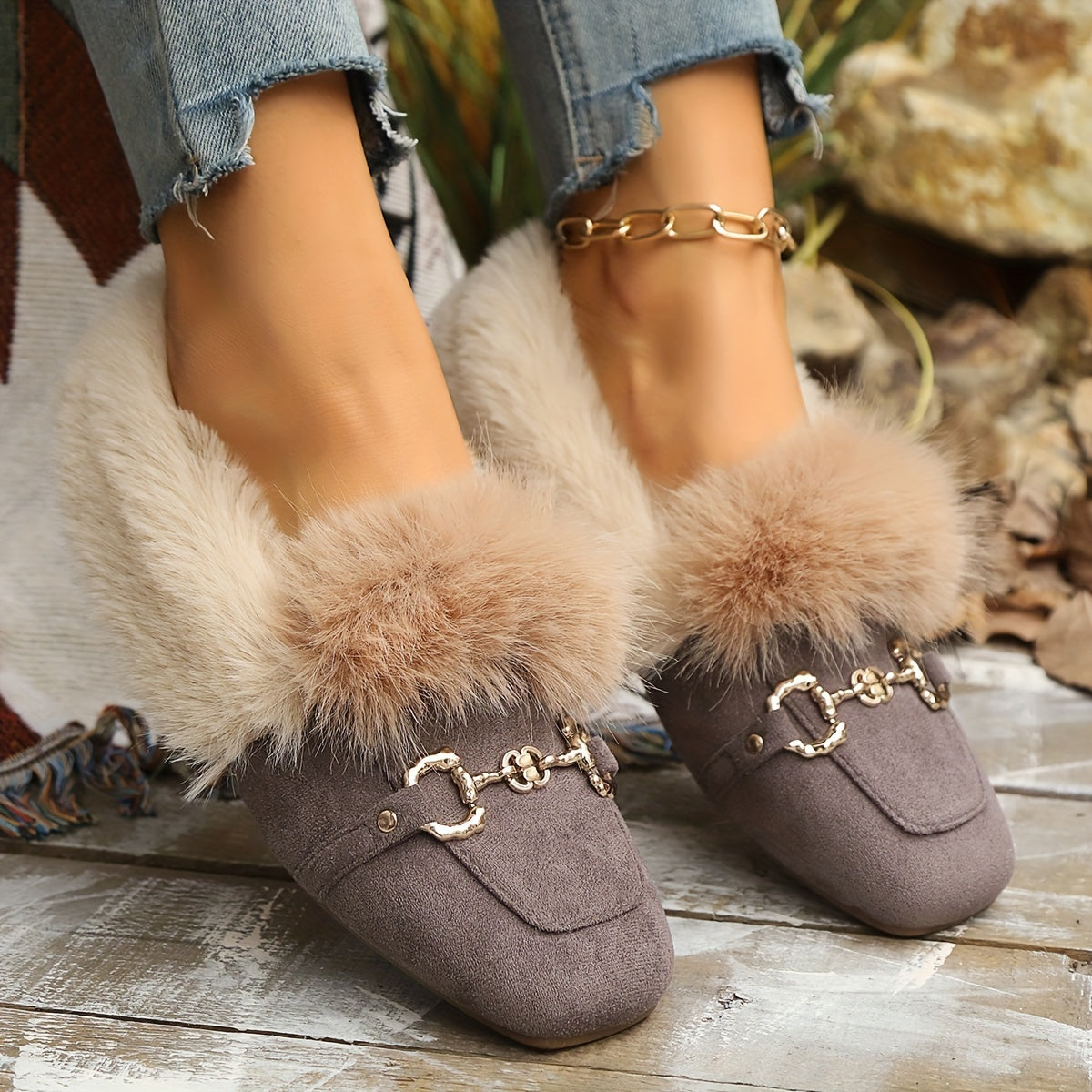 Mules chaussons pour femme bordés de fausse fourrure