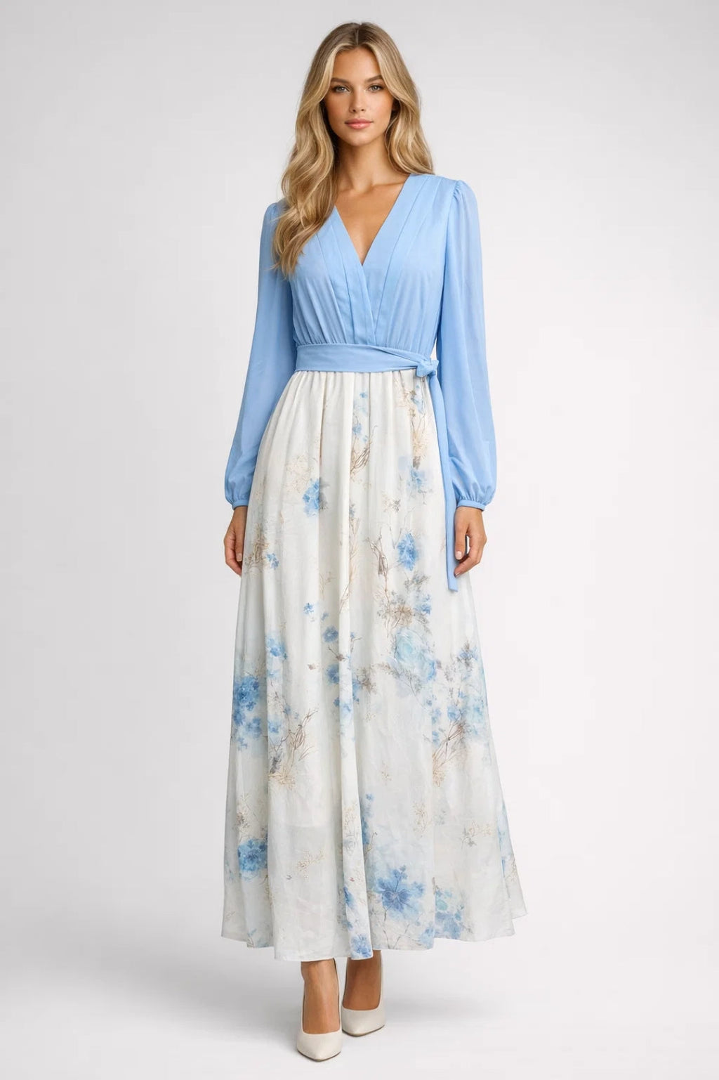 Maxikleid für Damen mit Blumenmuster, plissiertem Oberteil und langen, transparenten Ärmeln