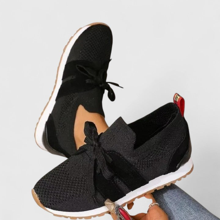 Damestrikkede sneakers med sløjfe til gåture