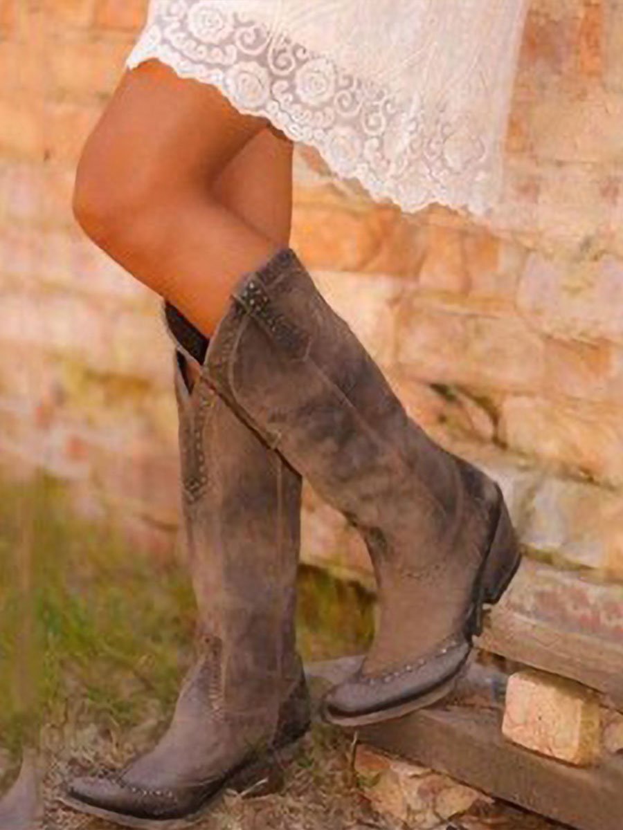 Damen Vintage Cowboy-Stiefel mit Nieten-Details und Used-Look