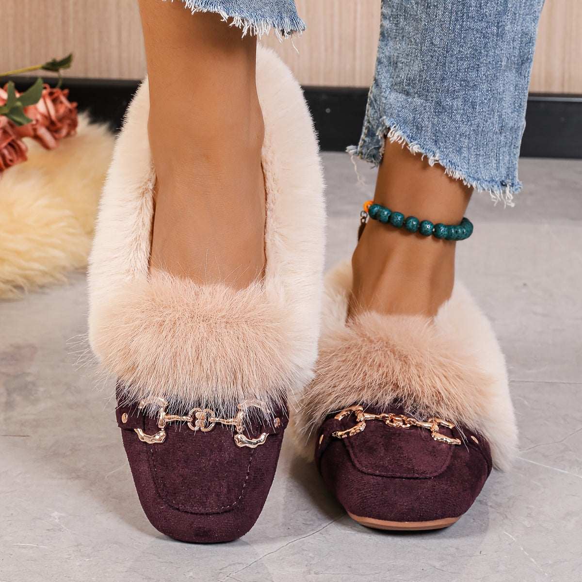 Mules chaussons pour femme bordés de fausse fourrure