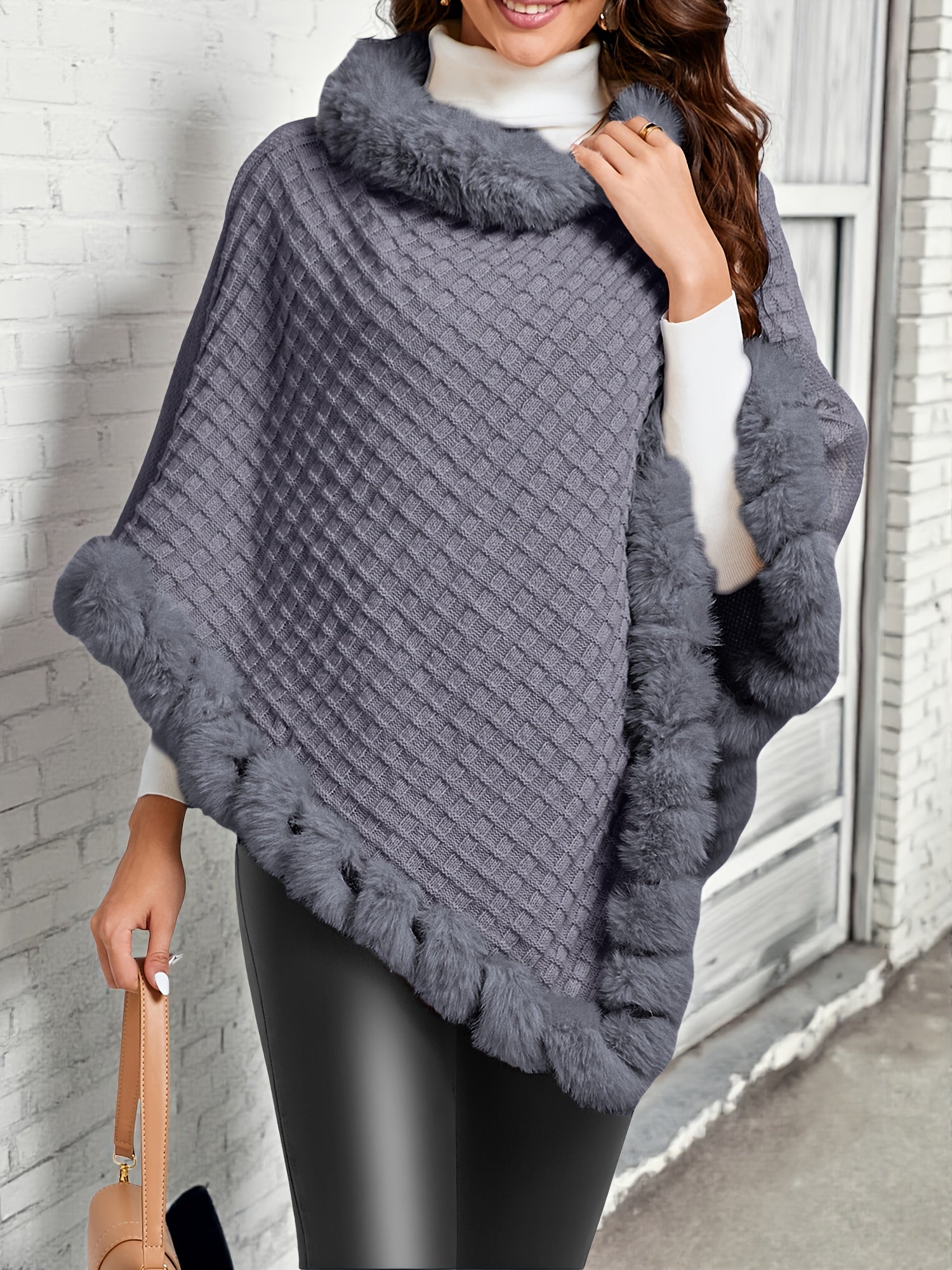 Women’s Faux-Fur Trim Knitted Poncho