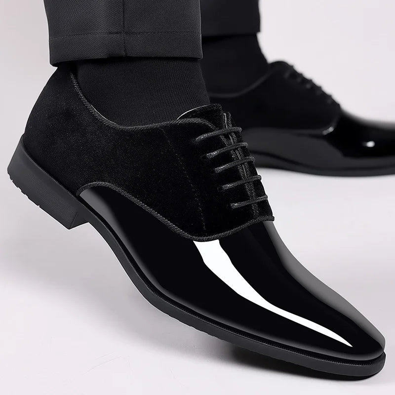 Men's Formal Oxford Shoes with Polished Finish for Special Occasions