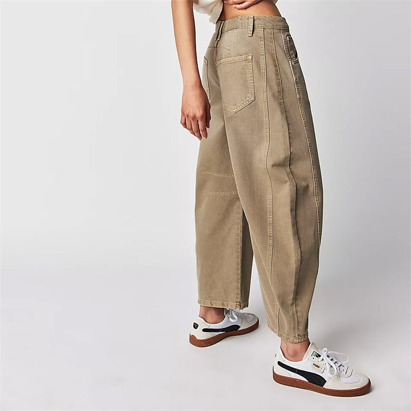 Utilityjeans til kvinder med barrel-leg-pasform
