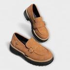 Dames loafers med kraftig sål og spænde