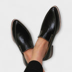Mocassins plats pour femmes à enfiler, bout pointu et découpe en V