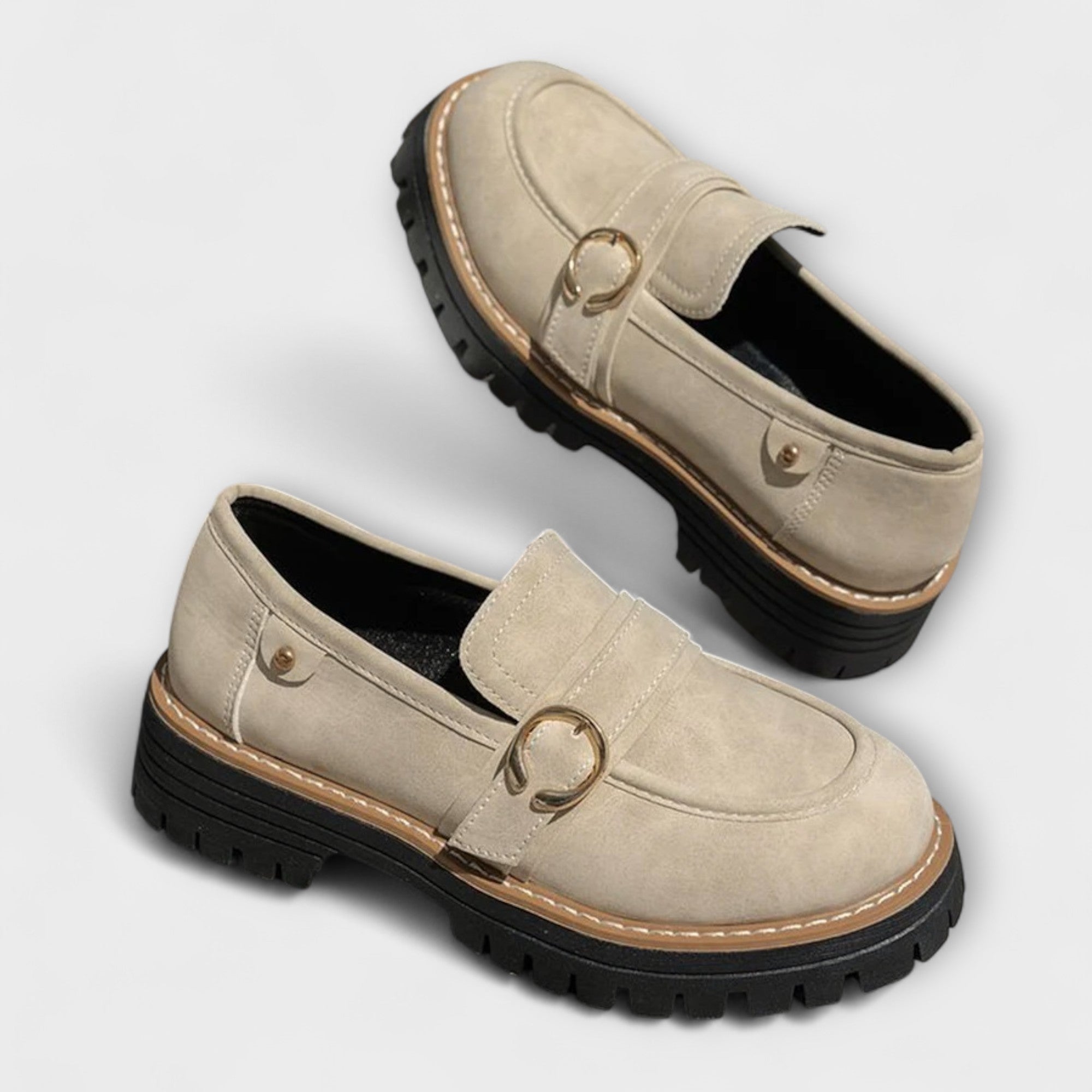 Dames loafers med kraftig sål og spænde