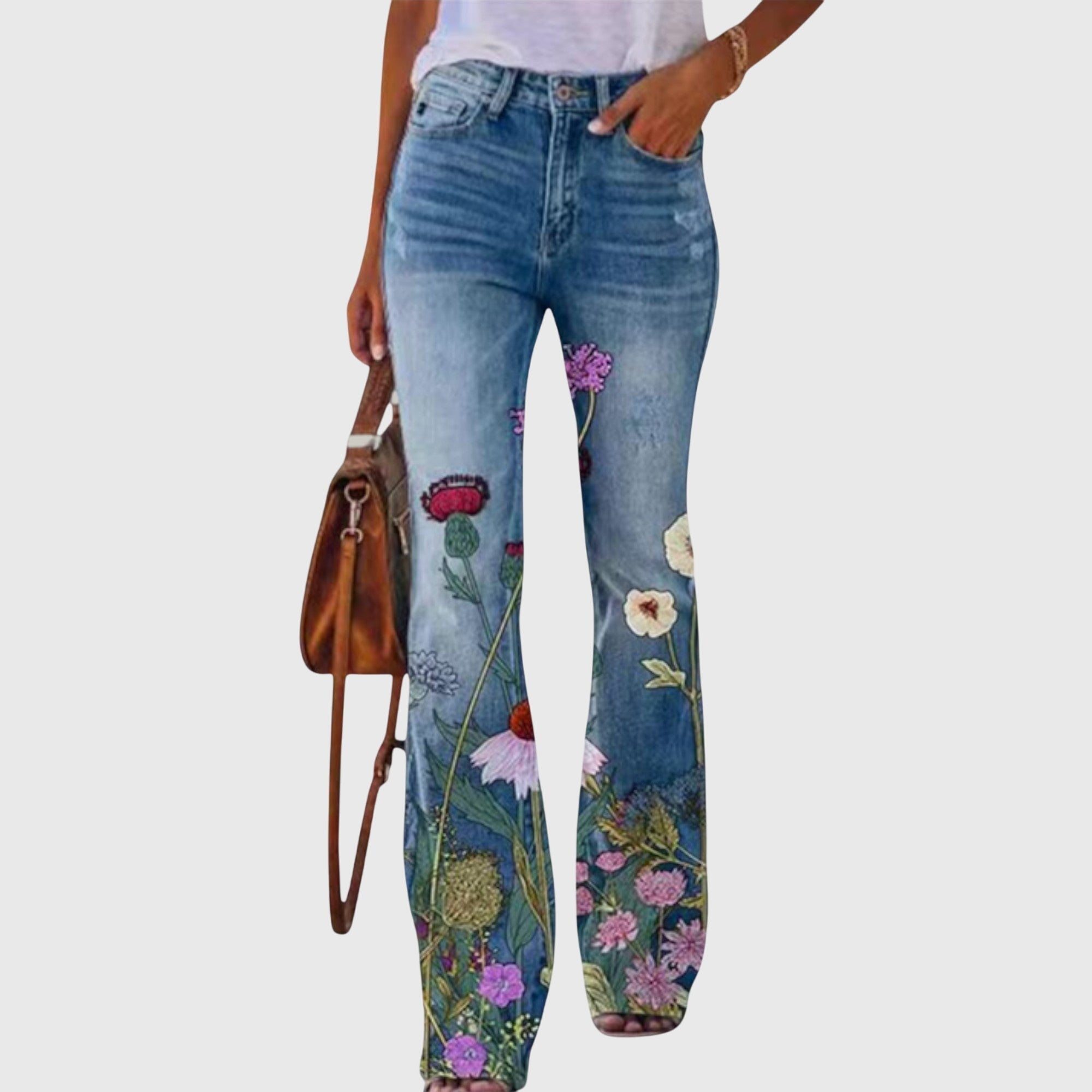 Damejeans med blomsterprint og vidde
