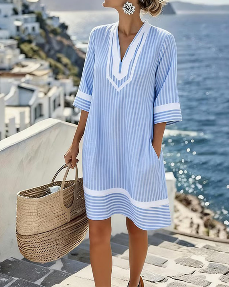 Vestito a tunica da donna a righe con scollo a V