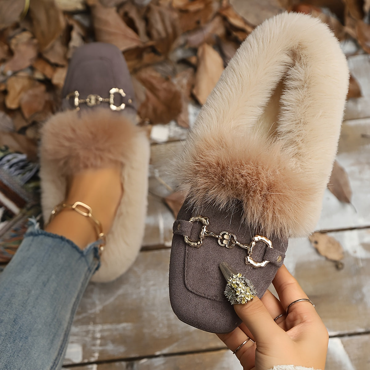 Mules chaussons pour femme bordés de fausse fourrure