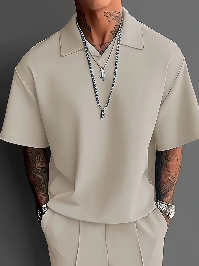 Herren Smart-Casual-Zweiteiler mit Poloshirt und geraden Hosenbeinen