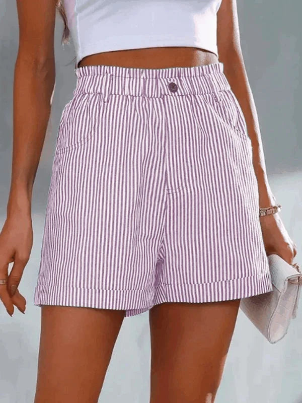 Gestreifte Damen-Shorts mit hohem Bund und Paperbag-Optik sowie umgeschlagenem Saum für den Alltag