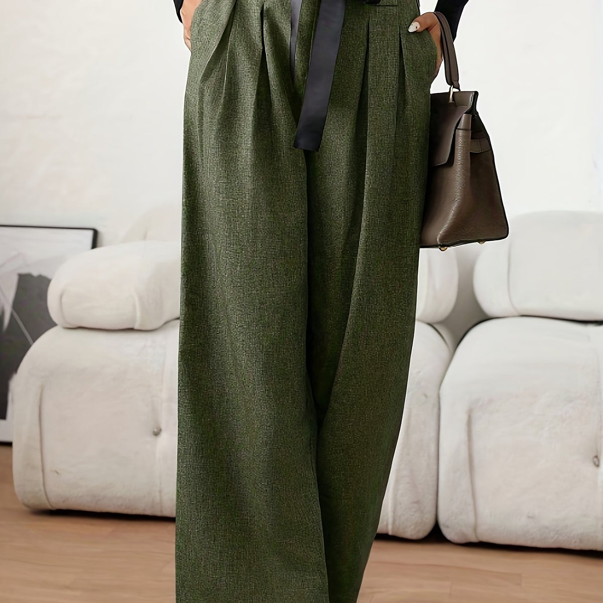 Damenhose mit hoher Taille, Bundfalten und weitem Bein