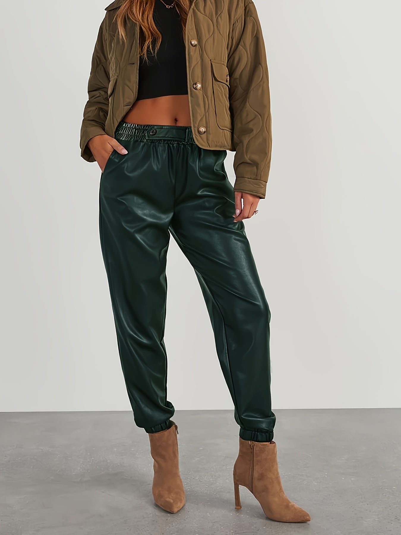 Pantalones jogger elegantes de cuero sintético para mujer