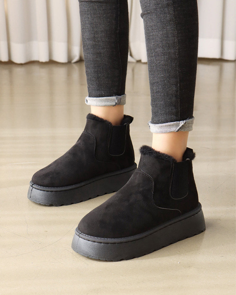 Women’s Faux Fur Lined Platform Chelsea Boots