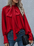 Damen Schleifenkragen-Bluse mit fließender Passform und eleganten langen Ärmeln