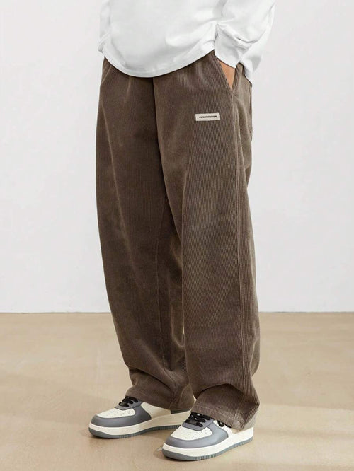 Herren Cordhose mit weitem Bein, entspanntem Schnitt, elastischem Bund und vintage-inspiriertem Casual-Fit