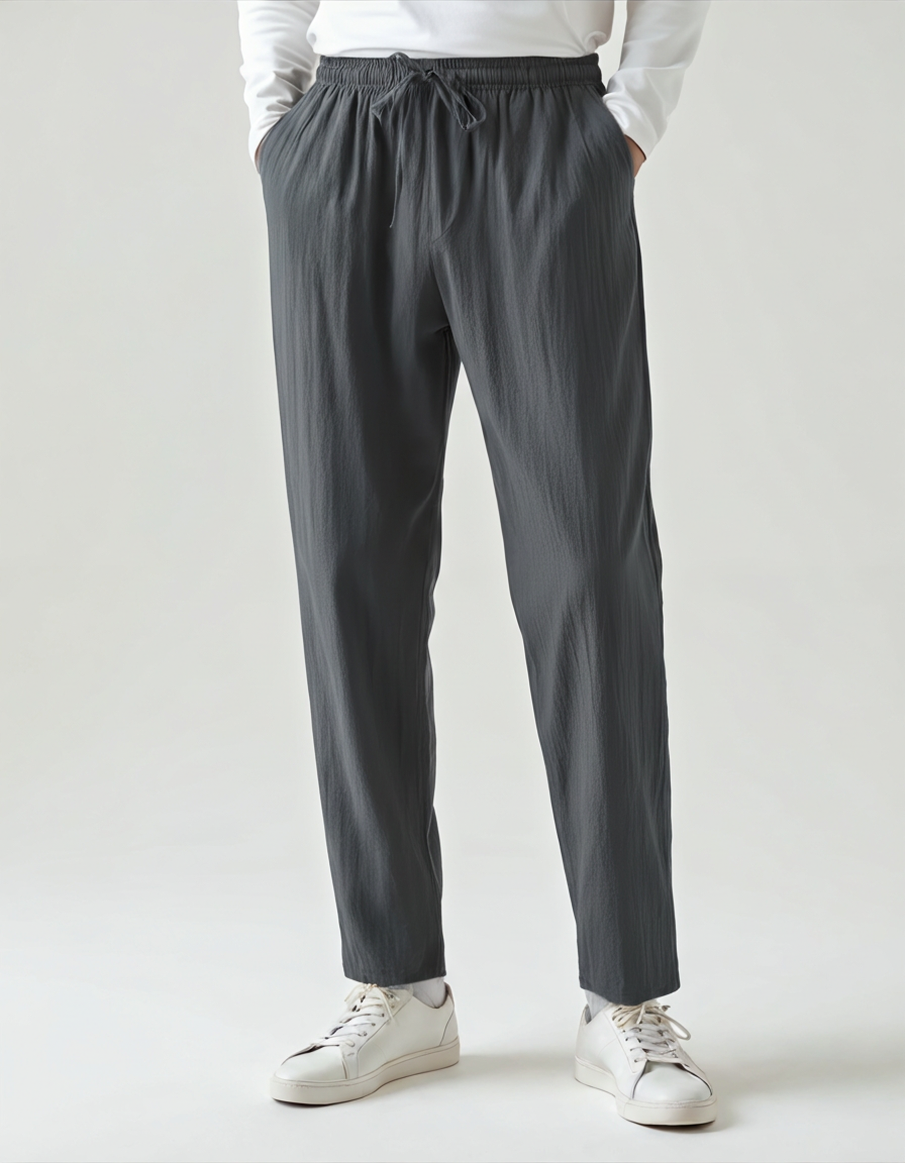 Herren Leichte Kordelzug-Hose mit schmal zulaufendem Bein, elastischem Bund und entspanntem Alltags-Schnitt