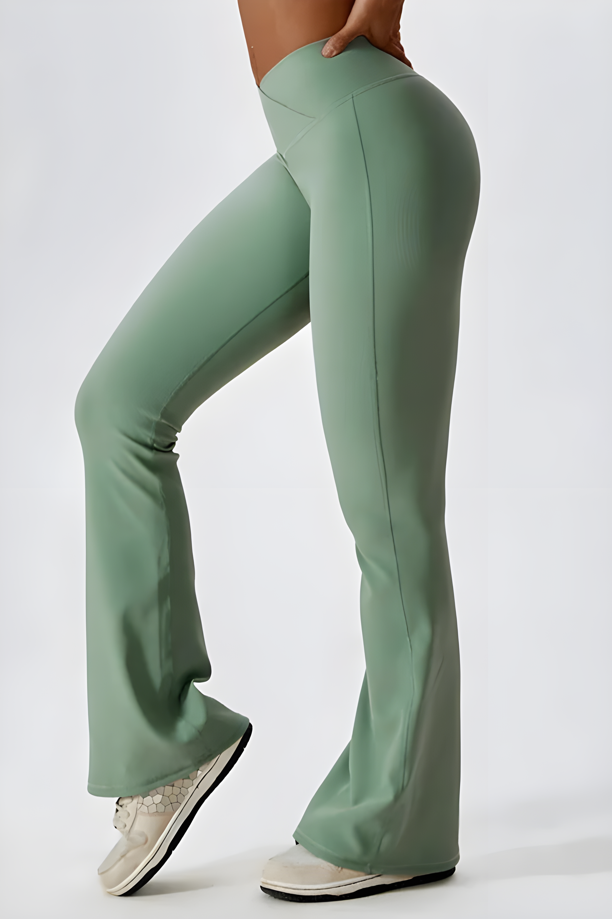 Damen Flare-Leggings und Rollkragen-Top Set mit nahtlosem Sitz für Komfort
