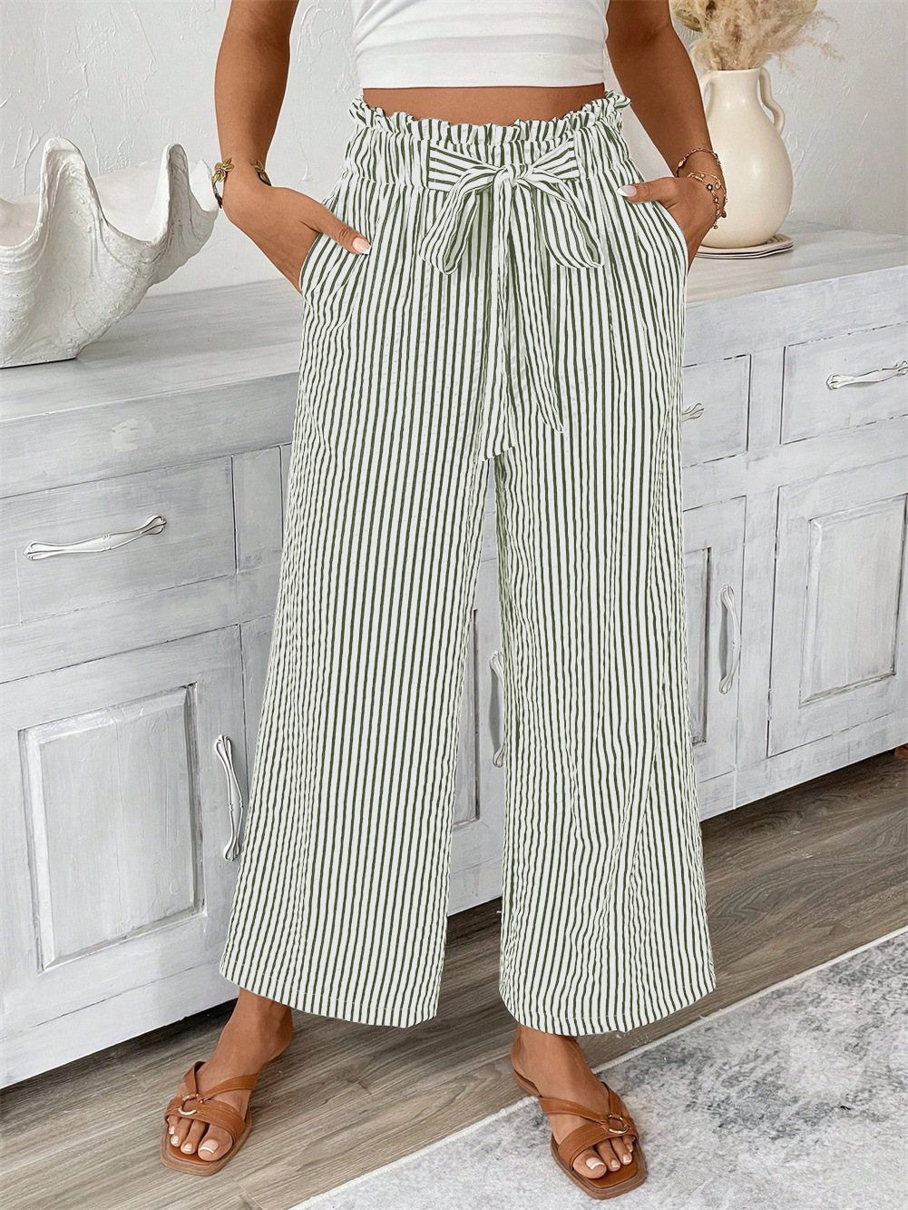 Pantaloni da donna a righe, con coulisse e gamba larga