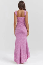 Elegantes Korsett-Maxikleid mit geraffter Taille und asymmetrischem Saum