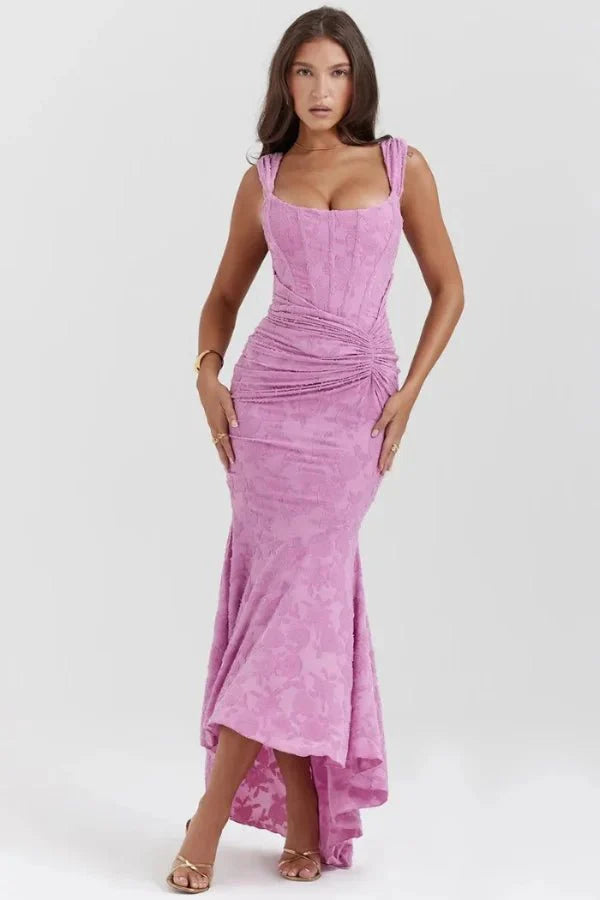Elegantes Korsett-Maxikleid mit geraffter Taille und asymmetrischem Saum