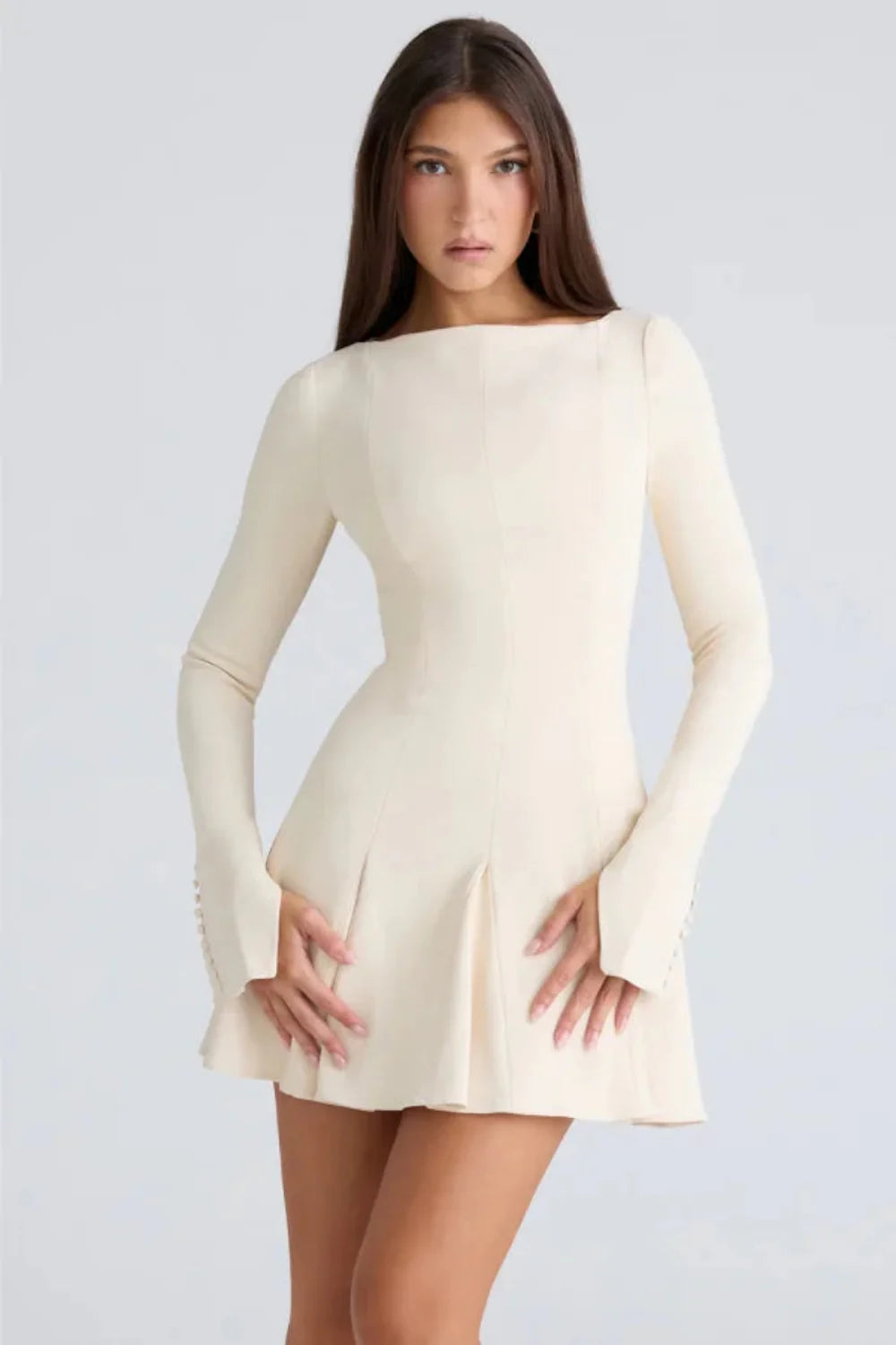 Damen elegantes Minikleid mit Bootsausschnitt, ausgestelltem Rock und langen Ärmeln