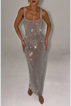 Luxuriöses Maxikleid aus Kristall-Mesh mit quadratischem Ausschnitt und offenem Rücken