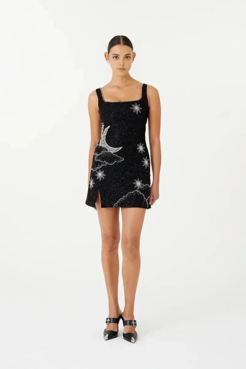 Damen besticktes Minikleid mit himmlischem Muster und quadratischem Ausschnitt