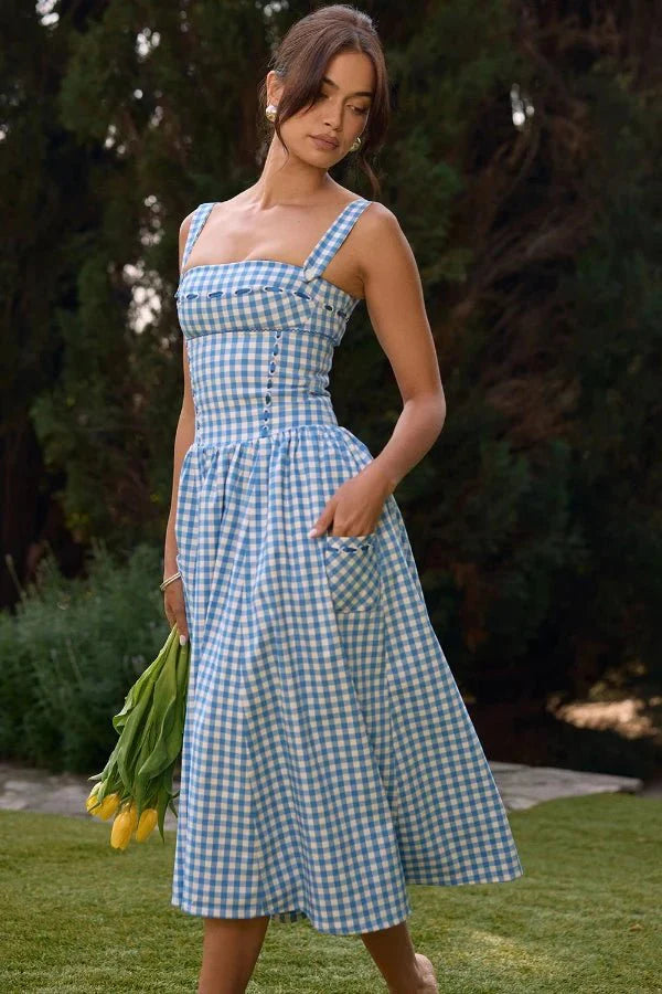 Elegantes Gingham Midikleid mit strukturiertem Oberteil und fließendem Rock