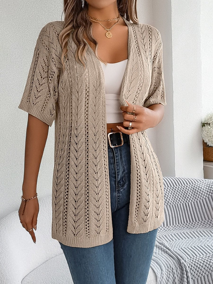 Eleganter Damen-Strickcardigan mit Lochmuster und halblangen Ärmeln für leichte und stilvolle Lagenlooks